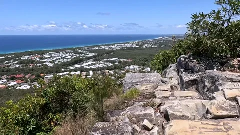 Mount Coolum Summit Track: Scenic Coastal Views and Lush Greenery on Queens.. Stock Footage 295178357