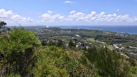 Mount Coolum Summit Track: Scenic Coastal Views and Lush Greenery on Queens.. Stock Footage 295178362