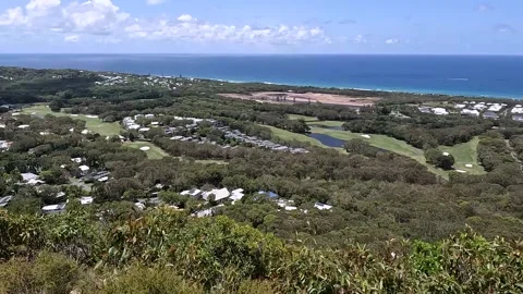 Mount Coolum Summit Track: Scenic Coastal Views and Lush Greenery on Queens.. Stock Footage 295240734