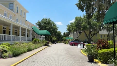 Mount Dora, Florida, USA - 05 09 2024: Walking tour Mount Dora Stock Footage 320822758