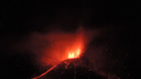 Mount Etna, Volcano explosive eruption, 17 nov. 2013 Stock Footage 32706964