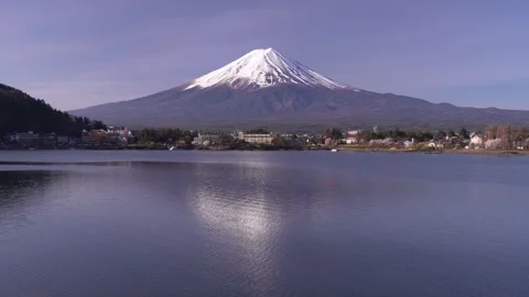Mount Fuji and Cherry Blossoms in Full Bloom at Lake Kawaguchi Video stock 343046996