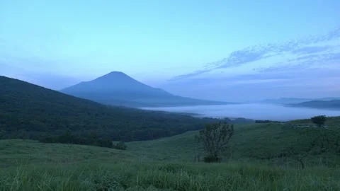 Mount Fuji with Sea of Clouds at Dawn (Timelapse / Static) Stock Footage 339292841