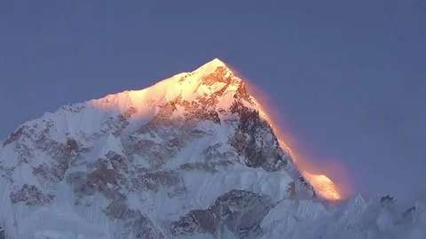 Mount Nuptse at sunset - time lapse Stockbeeldmateriaal 74449768
