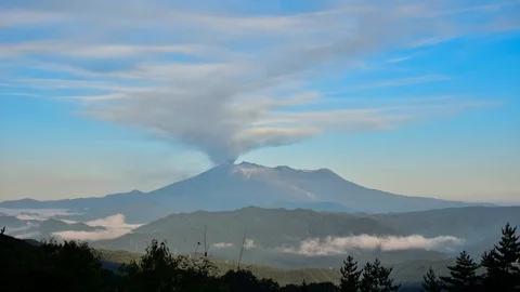 Mount Ontake Eruption in 2014 (zoom in) Stock-Footage 85920636