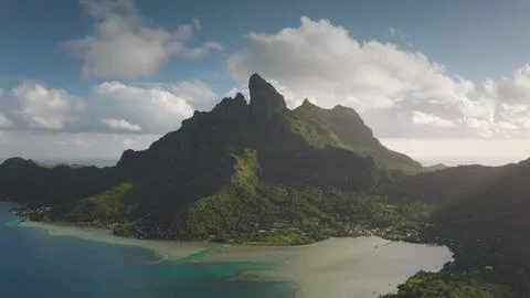 Mount Otemanu dominating the Bora Bora landscape in French Polynesia Stock Photos