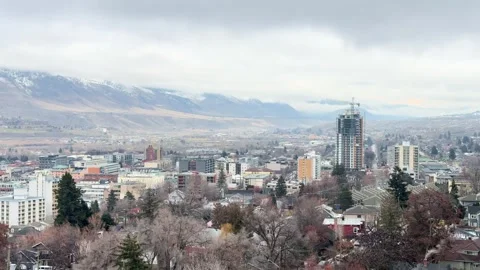Mount Paul Kamloops: Cityscape with Construction Cranes Stockbeeldmateriaal 345178879