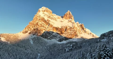 Mount Pelmo - Winter sunrise Video stock 275343318