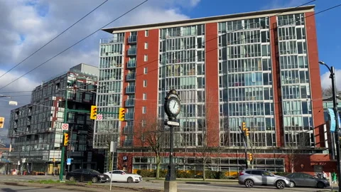 Mount Pleasant Intersection At Main St And Kingsway Cars Driving In Real Time Stock Footage 260789443