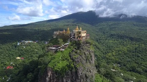 Mount Popa Stockbeeldmateriaal 81369035
