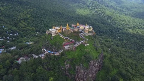 Mount Popa Stockbeeldmateriaal 81370305