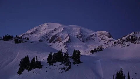 Mount Rainier at Sunset from Skyline Trail to Panorama Point in Winter Video stock 332143638