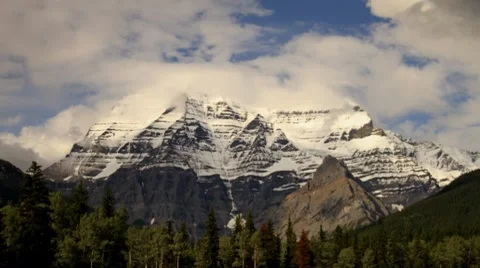 Mount roboson timelapse wide Stock Footage 7752991