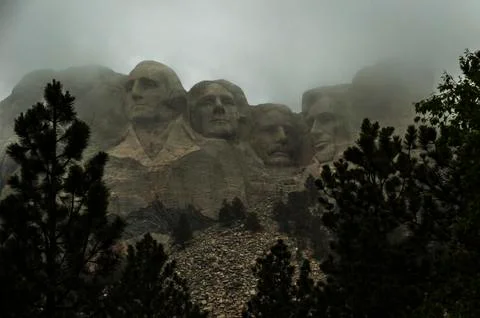 Mount Rushmore in the mist Stock Photos
