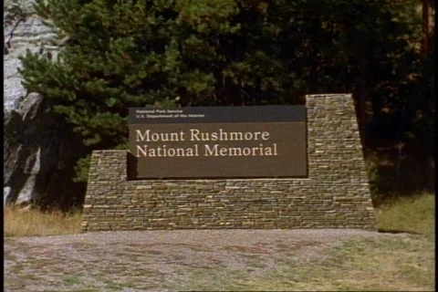Mount Rushmore, sign Stock Footage 869279