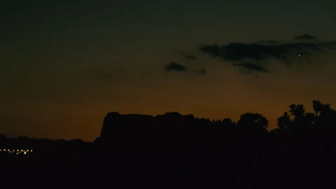 Mount Rushmore timelapse sunset to lights on mounument Stock Footage 247943701