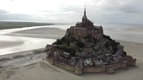 Mount Saint Michel drone shot slow dolly Video stock 161266478