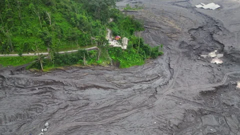 Mount Semeru Lahar Flow Volcanic Eruption Tiny Rural Road Central Java Video stock 335911859
