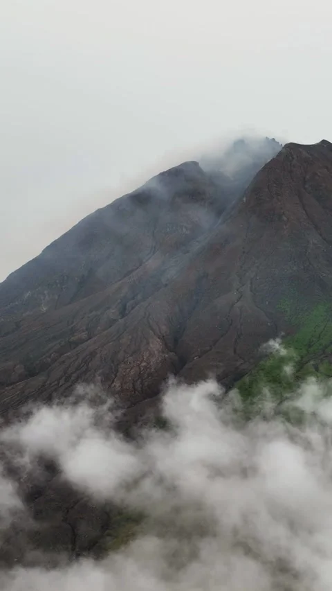 Mount Sinabung. Sumatra, Indonesia. Stock Footage 311348357