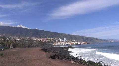 Mount Teide (Spanish: Pico del Teide) Video stock 61821830