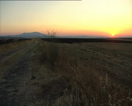 MOUNT VULTURE at sunset zoom in Video stock 24238555