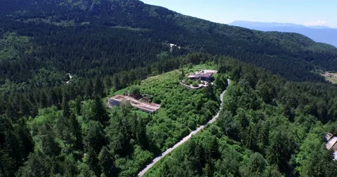 Mountain abandoned house Stock Footage 52926177