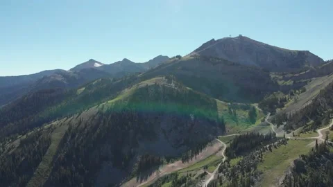 Mountain aerial shot Vidéo 235874730