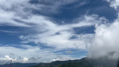 Mountain and clouds panning Stockbeeldmateriaal 276600394