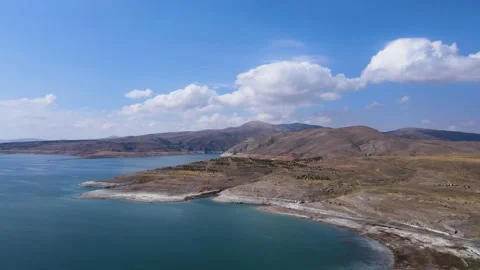 Mountain And Lake 動画素材 212490117