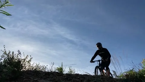 Mountain Bike 動画素材 140990504