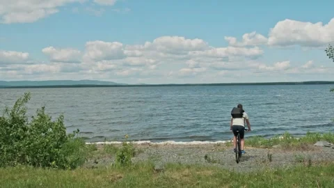 Mountain bike Video stock 246688638
