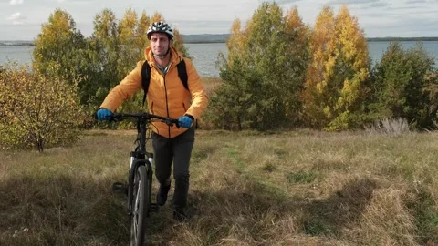 Mountain bike Stock Footage 252193631