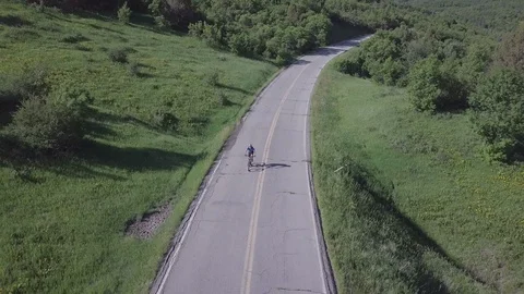 Mountain biker 4 Video stock 91710685