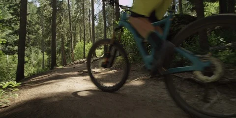 Mountain Biker On Mountain Trail 스톡 동영상 105887886