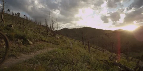 Mountain Biker On Mountain Trail In Slow Motion 스톡 동영상 105889178