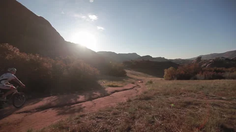Mountain Biker at Sunrise Video stock 33846934