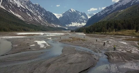 Mountain bikers in mountains of Altay Stock Footage 101879581
