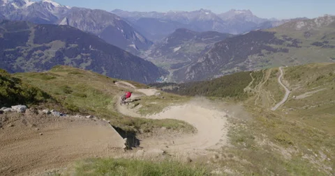 Mountain Biking in the Alps Видео 276235044