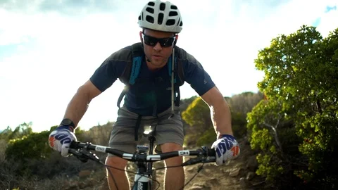 Mountain Biking Stockbeeldmateriaal 107574915