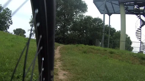 Mountain biking under the bridge. Video stock 91061479