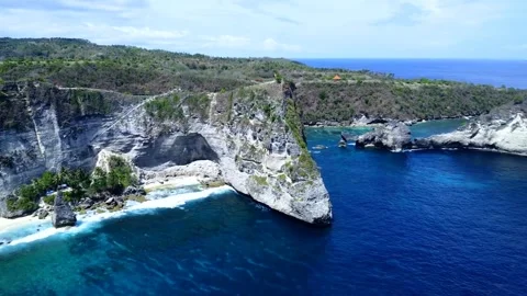 Mountain Blue water and blue sky Stock-Footage 272181663