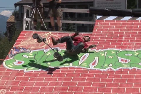 Mountain Board Crash 15 Video stock 27130247