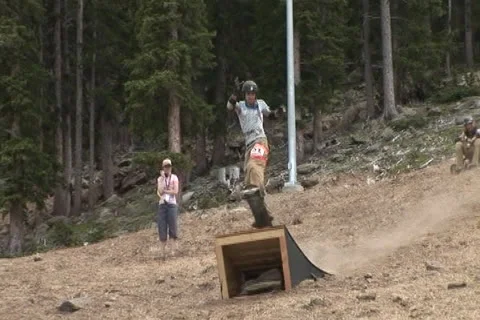 Mountain Board Crash 19 動画素材 27130377
