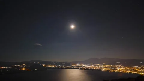 Mountain City moon timelapse Video stock 273698269