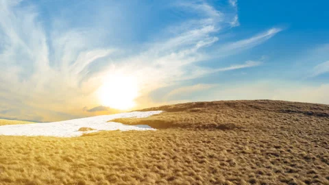 Mountain cliff at the dramatic sunset time lapse scene Video stock 246803662