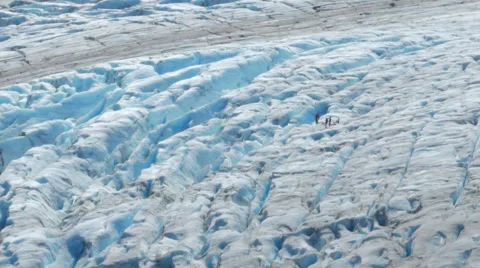 Mountain Climbers on Glacier Stockbeeldmateriaal 55881186