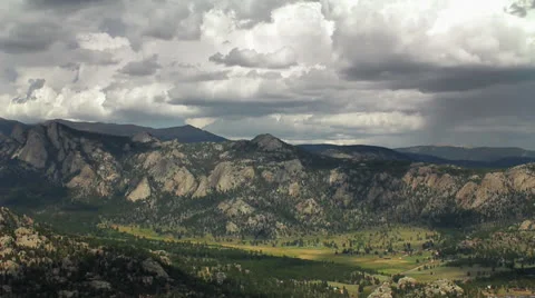 Mountain Clouds 動画素材 26444462