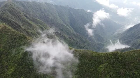 MOUNTAIN CLOUDS 動画素材 221995675