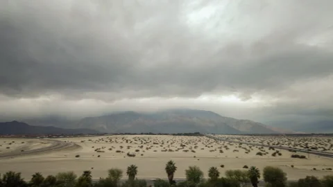 Mountain Clouds | Palm Springs | Hyperlapse | 4K Vídeos de archivo 230071835