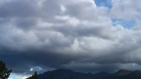 Mountain clouds time lapse Stock-Footage 113579